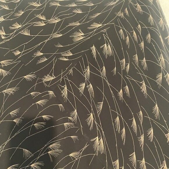 Max Studio – Black & Tan Midi Skirt – LARGE - Picture 3 of 8